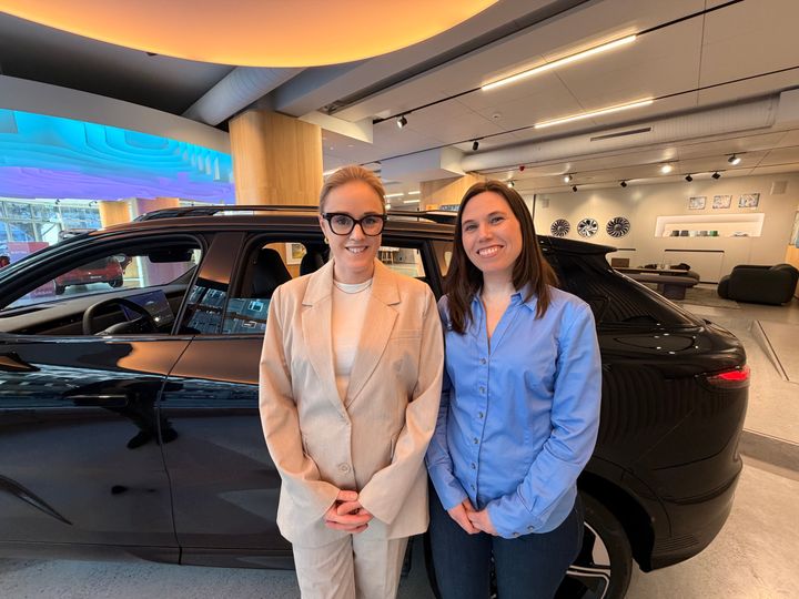 Karoline Tandberg (t.v.) og Heidi Aasen  har tatt  over markedsansvaret i Electric Way.