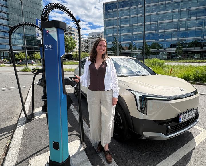 Heidi Aasen, markedsjef i Electric Way er svært fornøyd med å kunne tilby nye kunder gratis lading i samarbeid med Mer.