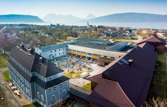 Dronebilde av campus Nesna.