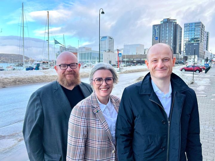 Nords prorektor for forskning og utvikling, Ketil Eiane, dekan Gøril Ursin og konstituert rektor Levi Gårseth‑Nesbakk (t.h.) mener at det nye doktorgradsprogrammet vil gi betydelig faglig gevinst, styrke forskningsaktiviteten og bidra til å videreutvikle Nord universitet som forskningsinstitusjon.