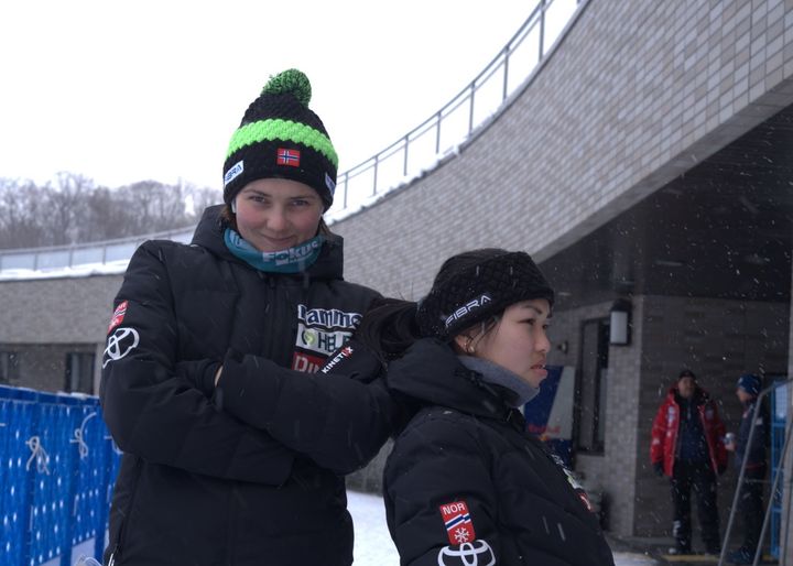 Silje Opseth og Thea Minyan Bjørseth i Sapporo januar 2024.