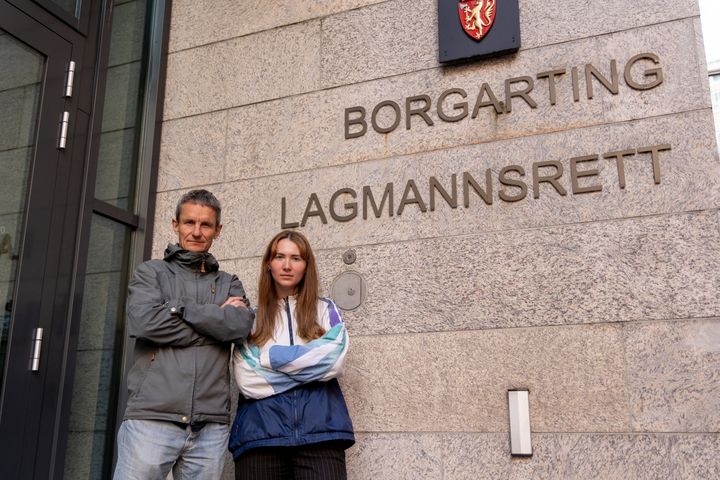 Naturvernforbundets leder Truls Gulowsen og leder i Natur og Ungdom Sigrid Hoddevik Losnegård krever umiddelbar stans i gruvedriften ved Førdefjorden.