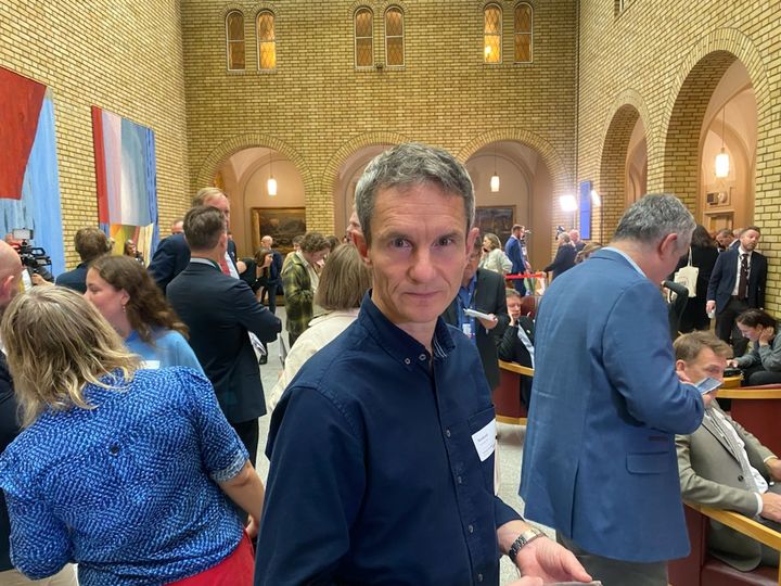 Truls Gulowsen i Stortingets vandrehall