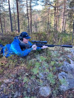 Jørn Lier Horst under prøveskytingen i Drangedal. Foto: Privat