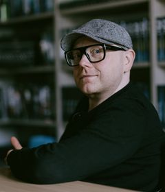 Jan-Erik Fjell er endelig klar med ny Anton Brekke-krim. Foto: Bjørnar Øvrebø