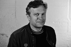 Jon Ståle Ritland har utgitt seks kritikerroste diktsamlinger, og er oversatt til en rekke språk