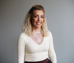 Lise Mari Stang-Jacobsen er kjent fra Instagram-kontoen @hverdagslykkelise med en stor følgerskare. Foto: Christopher Helberg