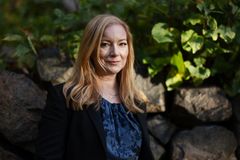Frida Andersson Johansson er svensk forfatter, og har tidlgere jobbet som journalist og oversetter.