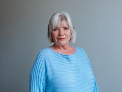 – I november fyller jeg 70 år og jeg kan ikke tenke meg noen bedre måte å feire på enn å gi ut bok, forteller Bjørnes. Foto: Christopher Helberg