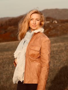 Amanda Geard er aktuell med sin andre bok i norsk oversettelse, Måneporten.