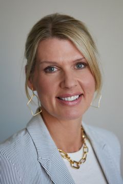 – Tennis gir meg overskudd i hverdagen, sier Catherine Isaac. Foto: Magne Risnes