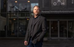 ALARMERENDE: Seniorrådgiver Johannes Vallesverd i Nkom leder ekspertgruppen mot digital svindel og synes det er skremmende mange som blir utsatt for digitale svindelforsøk.