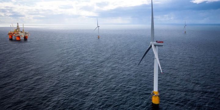 Potensialet for flytende havvind er stort, fordi 80 prosent av det globale havvindpotensialet ligger på dypere grunn. Bildet viser Hywind Tampen, verdens største flytende havvindpark.