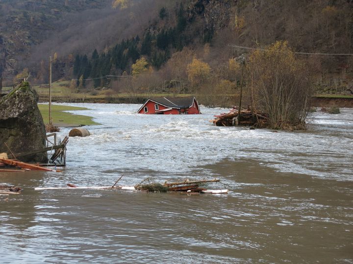Store flomskader i Flåm i 2014.