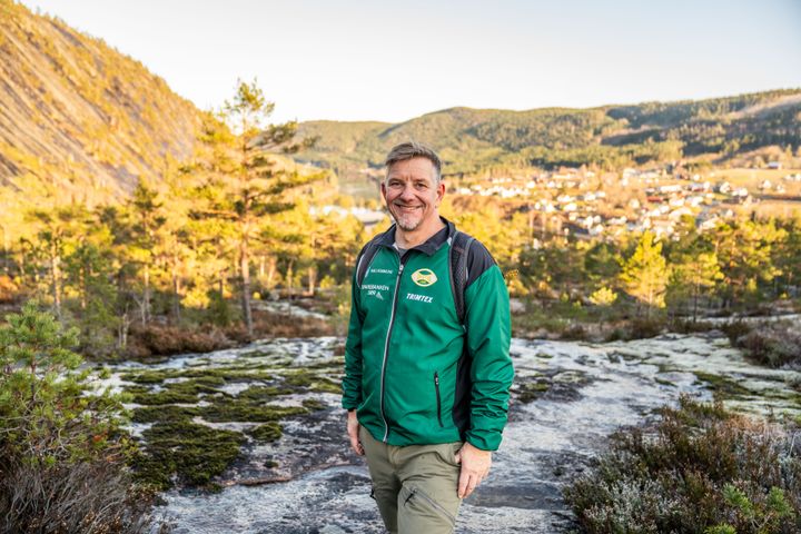 – Denne støtten gjør det mulig for oss å realisere noe vi har snakket om lenge, sier Bjørn Jarle Røgeberg i Idrettslaget Dristug som har mottatt 250 000 kroner i støtte fra Å-fondet til å bygge en ny diskgolf-bane i Åmli kommune.