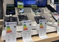 Slik ser den nye merkingen ut. Merk ikoner og score for holdbarhet nederst, i tillegg til den gjenkjennelige energimerkingen