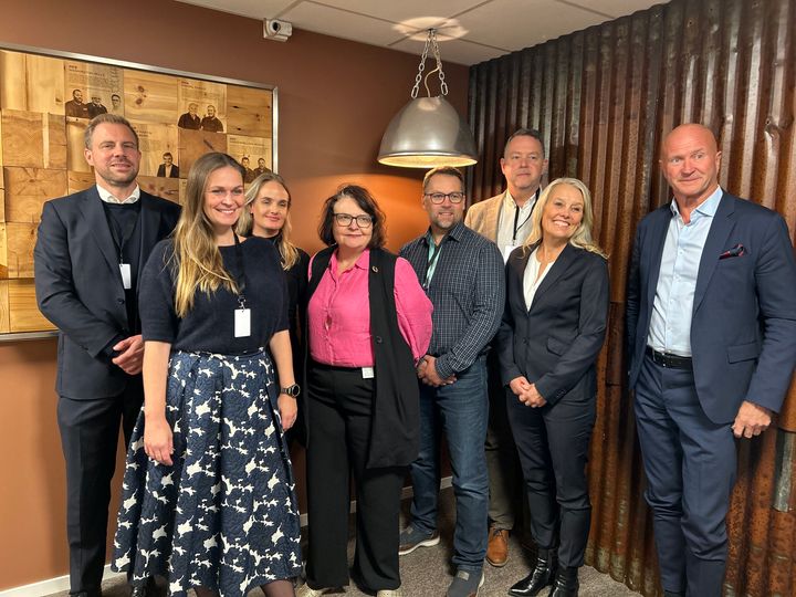 SAMARBEID: Arne Fredrik Lånke (Elinor Batteries), Cecilie Jonassen (Vow Green Metals), Dorte Bae Solvang (Norsk Industriutvikling), Marianne Langvik (Vala Bio), Ingebrigt Bjørnseth (for Green Move), Lars Bjørn Larsen (Norsk e-Fuel), Kristin Skofteland (Elinor Batteries) og Terje Andersen (Norsk Industriutvikling).