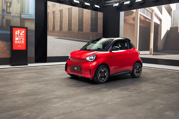 Den helt nye smart #2 - helelektrisk, kompakt, toseter, enkel å manøvrere og 290 kilometer rekkevidde.