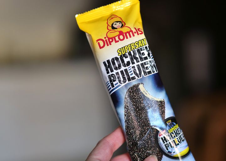 RIVES UT: Hockeypulver Supersalt kan smykke seg med tittelen salgsvinner etter første måned i butikk.
