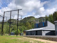 Austerdalen Transformatorstasjon i Kvinesdal er en av transformatorstasjonene til Glitre Nett som er bygget med høyspentbrytere uten den klimaskadelige drivhusgassen SF6.