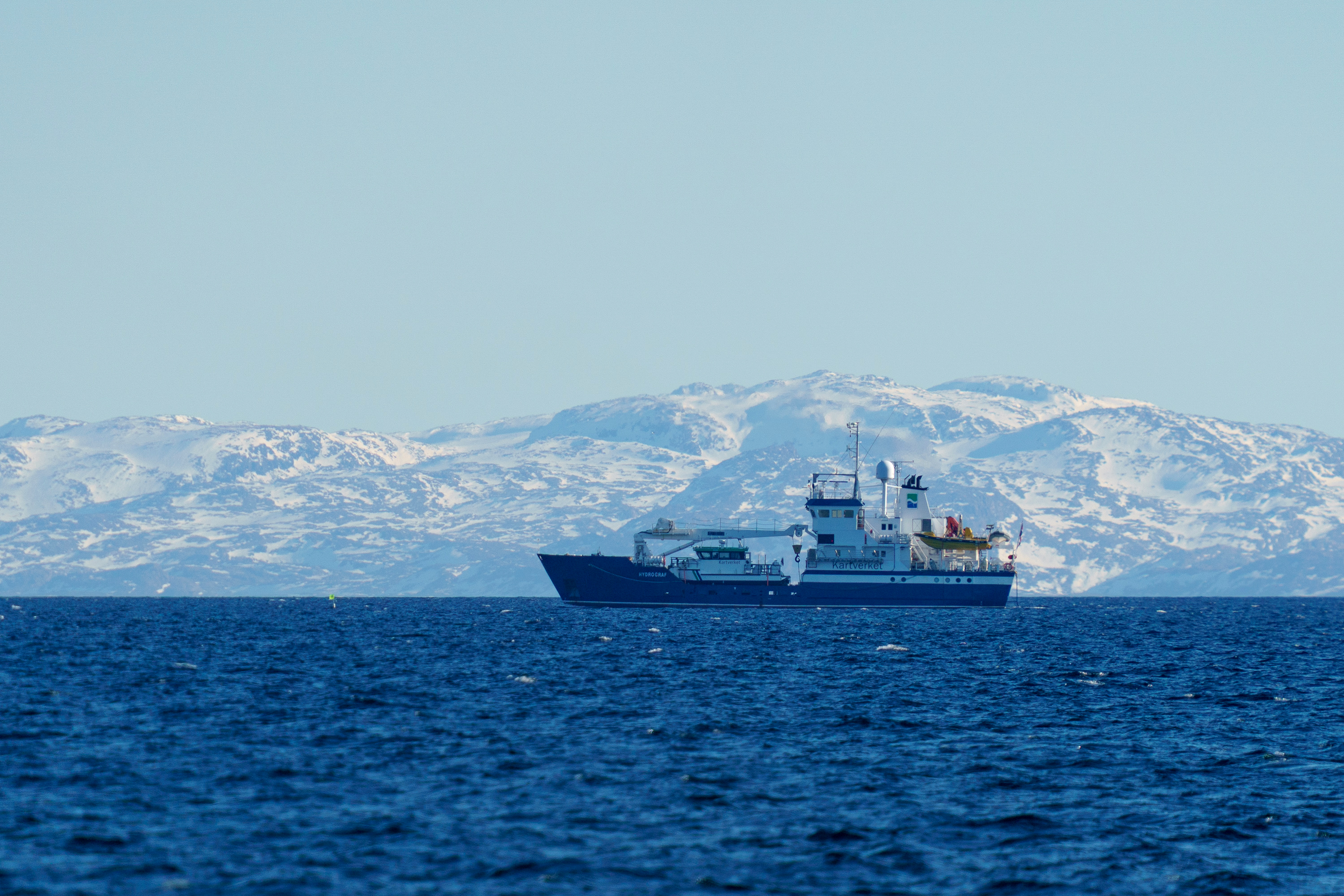 Kartlegger havbunnen i Varangerfjorden