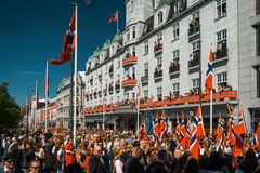 Det er lurt å ta samtalen om hva man skal gjøre i store folkemengder - før man står midt oppi den.