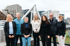 Fra venstre: Janne Rolfsnes i Bane NOR, Magnus Karlen i Sopra Steria, Linda Pedersen i Bane NOR, Jenny Marie Rolander i Sopra Steria, Sofie Sunde i Sopra Steria, Jan-Helge Christiansen i Bane NOR og Randi Enger i Sopra Steria.