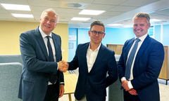 Kjell Rusti, administrerende direktør i Sopra Steria, Anders Aagaard Sørby, direktør i DIO og Stian Kjensberg, sektordirektør for forsvar- og nasjonal sikkerhet i Digital Plattform Services i Sopra Steria.