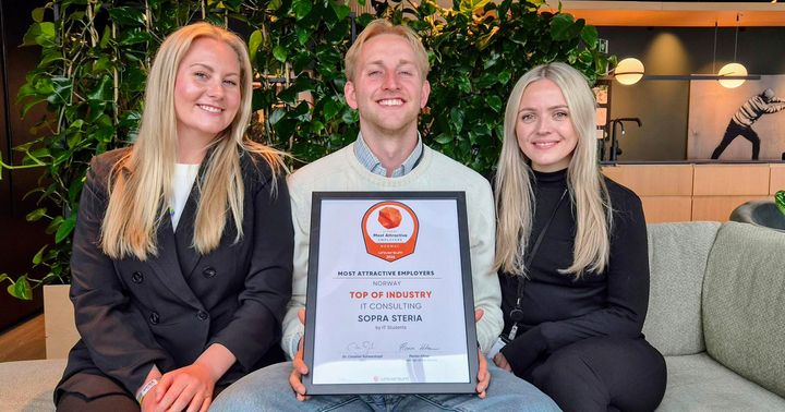 Mari Engen, Ulrik Stranger-Johannessen og Ingeborg Haugland i Sopra Steria