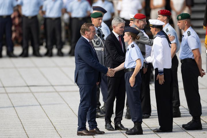 Den tyske Bundeswehr trenger aktive soldater.