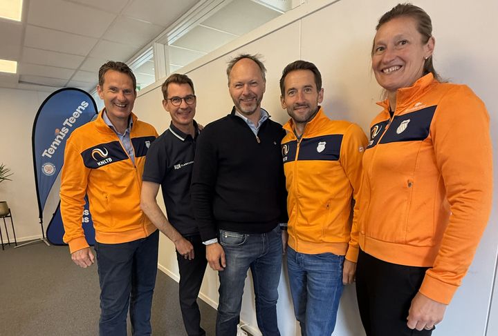 Jacco Eltingh, Jan Bunt og Marjolein Notten fra det Nederlandske Tennisforbundet er denne uka på besøk hos President Lars Gjerdåker, Generalsekretær Aslak Paulsen og Norges Tennis- og Padelforbund.
