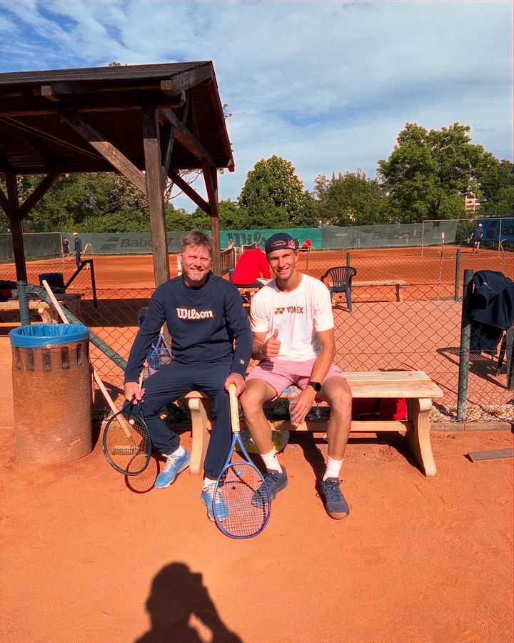 - Nicolai fortseter å vise seg sterkest når det er som jevnest i kampene. Imponerende og gøy for ham og norsk tennis, sier landslagstrener Fredrik Lovén.