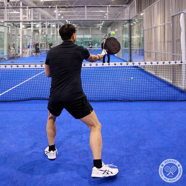 NM i Padel går av stabelen 20-23 november i Letohallen - da barker det beste Norge har å by på av padelspillere sammen på Eidsvoll.