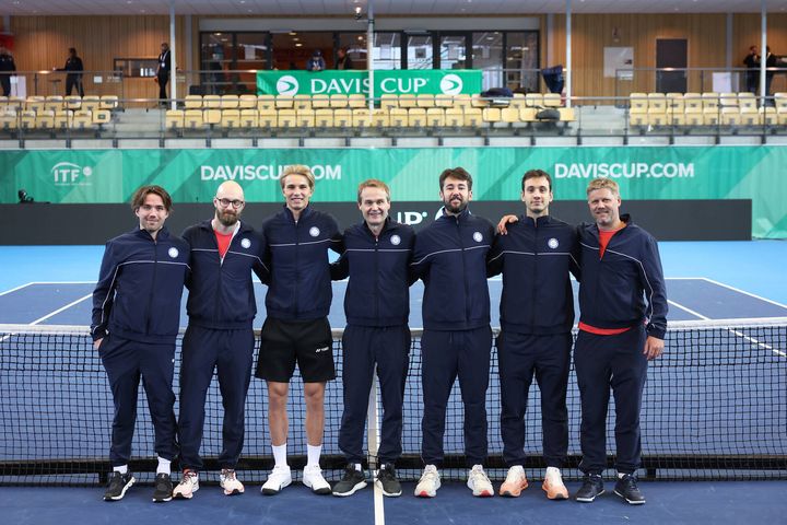 DET NORSKE LAGET FØR KAMPENE MOT STORBRITANNIA I NADDERUD ARENA. I formiddag trakk Norge Kina som motstander i Davis Cup i september, og kampene skal nok en gang spilles på hjemmebane.
