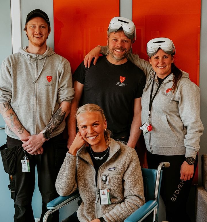 Hjelpemiddellageret er ansvarlige for VR-urstyret og her er de klare til innsats.