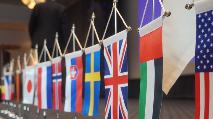15 ulike nasjoner er representert på konferansen i Loen.