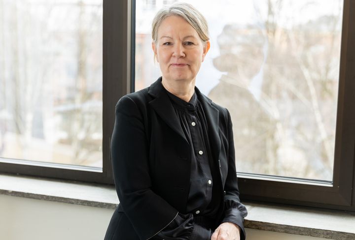Rektor Irene Alma Lønne ved Arkitektur- og designhøgskolen i Oslo (AHO) får fornyet tillit, og er ansatt i en ny åremålsperiode som rektor frem til juli 2030. Foto: Marian Jade.
