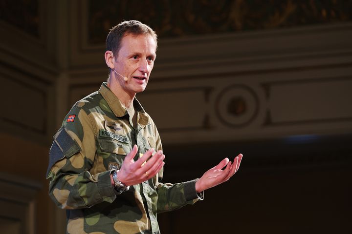 Forsvarssjef General Eirik Kristoffersen på "Modig Ledelse" konferansen på Akershus festning.