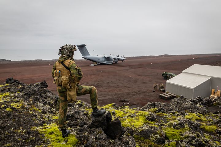 Heimevernets innsatsstyrke Archery beskyttet styrker fra britiske Royal Air Force og U.S. Marine Corps under en tilsvarende trening på Jan Mayen i september i fjor.