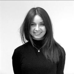 Bjørg Agasøster er arkitekt og PhD-stipendiat ved AHO, i tillegg til å være tett samarbeidspartner med VIS Forsikring.