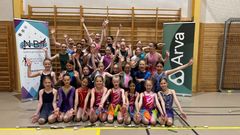 Bildetekst: North Baton Twirling fikk støtte til drillutstyr og drakter av Arva i 2024. (Foto: North Baton Twirling)