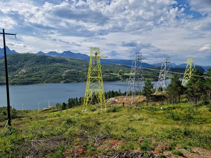 Når vi oppgraderer gammelt nett, vurderer vi hvordan forsyningssikkerheten kan økes, skriver de sju nettselskapene (Foto: Arva)