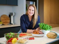 Birgit Skarstein er opptatt av dyrevelferd og velger kylling fra Norsk Kylling.