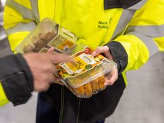 I 2025 fikk Solvinge ny plastskål, bestående av 86 prosent resikrulerbar emballasje. Foto Ellen Fossbakk