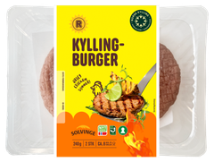 Dommernes vurdering – Kyllingburger: En veldig bra kyllingburger med god og ren smak. Produktet har et enkelt og balansert smaksbilde som gjør det lett å bruke i mange sammenhenger. Burgeren er laget av gode råvarer og har en jevn struktur som gir et ordentlig bitt. Utseendet er ryddig og tiltalende, og helhetsinntrykket er solid og pålitelig. En kyllingburger som leverer godt på smak og kvalitet.