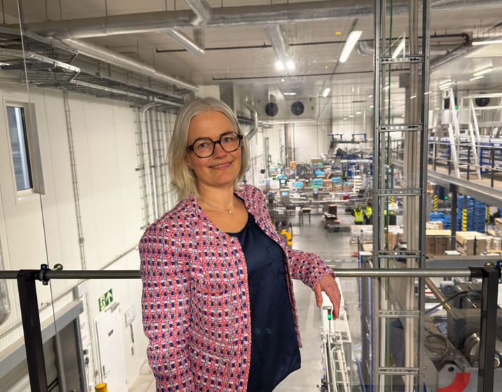Aslaug Rustad, leder for produktutvikling i Norsk Kylling, gleder seg over å kunne lansere et ferskt halalgodkjent kyllingpålegg til skolestart.