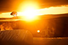 MORO I SOLNEDGANG: Park er en populær aktivitet, også på kveldskjøring. Foto: Vegard Breie.