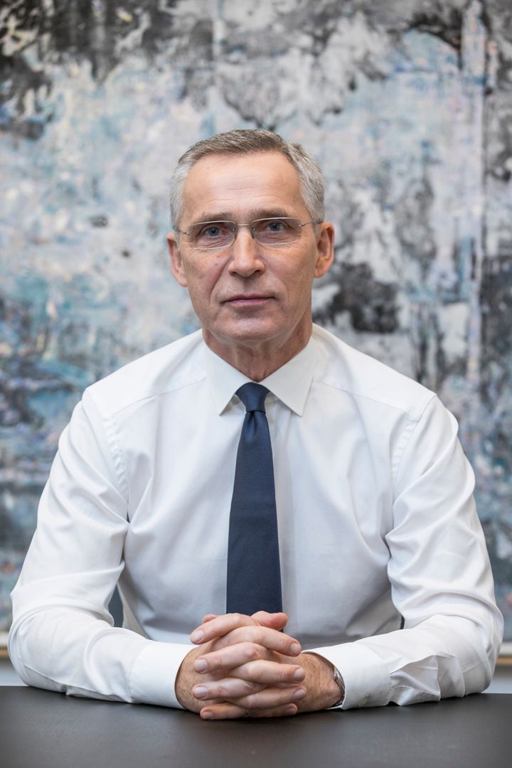 Jens Stoltenberg skriver boken om sine ti år som Natos generalsekretær.