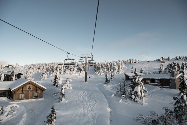 TOG TIL FJELLS: Fra desember kan man igjen ta toget og gå av på Kvitfjell stasjon. Det betyr at man nesten kan skli rett fra tog til stolheis! TOG TIL FJELLS: Fra desember kan man igjen ta toget og gå av på Kvitfjell stasjon. Det betyr at man nesten kan skli rett fra tog til stolheis!