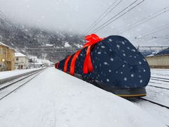 NYTT DESIGN: I forbindelse med at Kvitfjell stasjon nå blir et permanent togstopp, får skitoget helt nytt skidesign. Foto: SJ Norge/Hafjell-Kvitfjell Alpin AS.